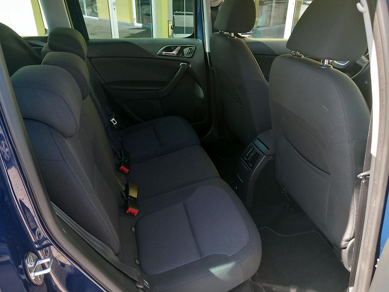 Škoda Yeti (2011) 1,6TDi TOPSTAV 1.MAJ. NOVÁ STK - fotka 15 z 39