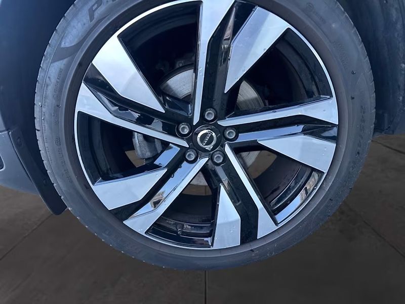 Volvo XC40 T2 Plus Dark LED H/K Taž Kam - fotka 7 z 16