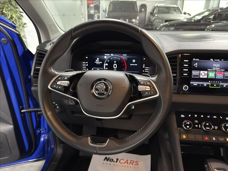 Škoda Karoq 2,0   TDI DSG 4X4 VIRTUAL ACC - fotka 9 z 33