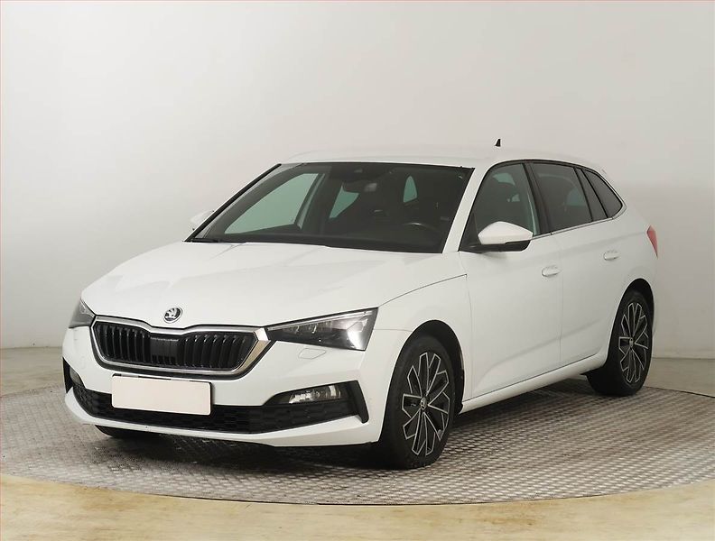 Škoda Scala (2021) Style Plus 1.5 TSI, Serv.kniha - fotka 2 z 22