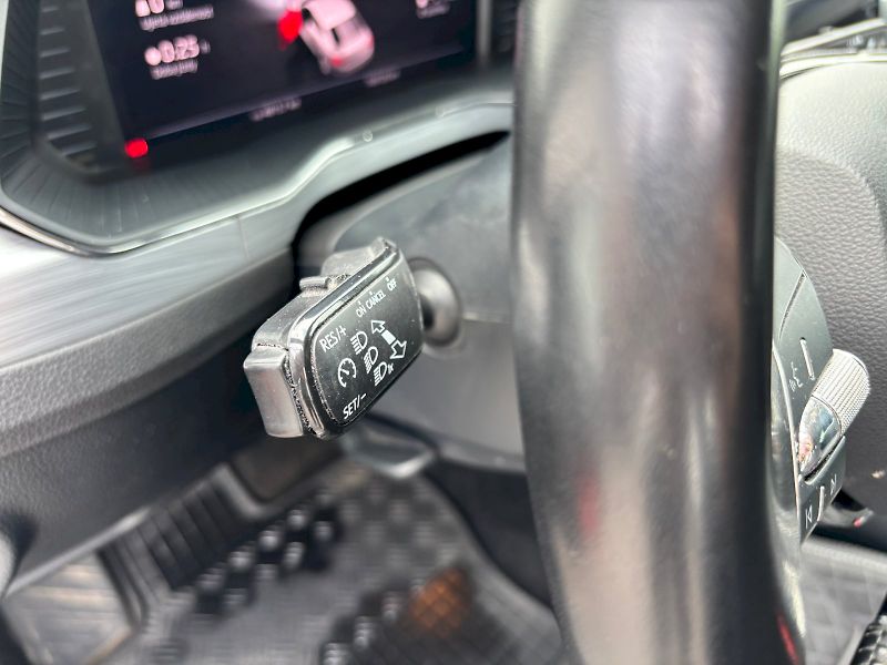 Škoda Superb (2022) GRT AMB TS 110/1.5 M6F - fotka 12 z 42