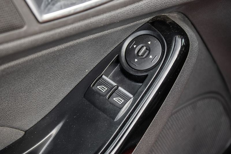 Ford Fiesta Odpočet DPH, - fotka 32 z 43