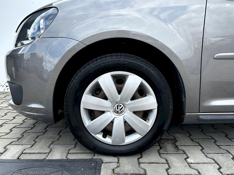 Volkswagen Touran (2011) 2.0 TDI 103kW DPF MP6 Comfortl - fotka 25 z 27