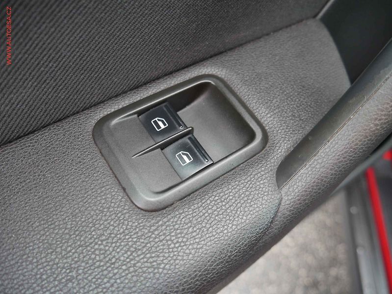 Škoda Yeti (2010) 2.0TDi 4x4, ČR - fotka 12 z 19