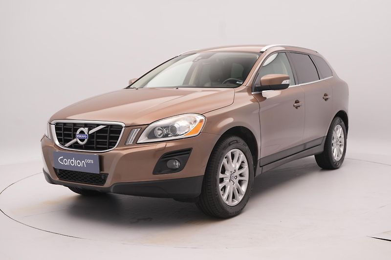 Volvo XC60 D4 AWD SUMMUM AUT CZ - fotografie inzerátu