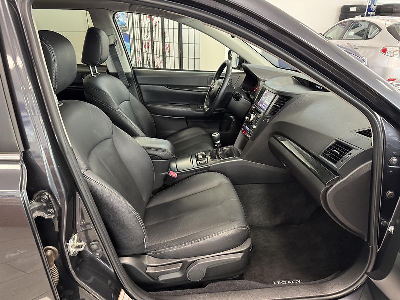 Subaru Legacy kombi 2.0D Sport, 6MT, CZ - fotka 9 z 51