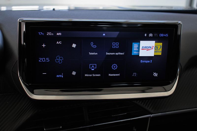 Peugeot 2008 ALLURE Hybrid 145 e-DCS6 - fotka 14 z 16
