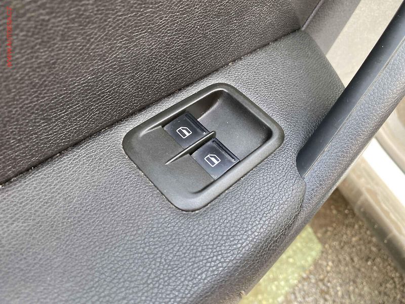 Škoda Yeti (2015) 1.2 TSi, Active, +kola - fotka 13 z 17
