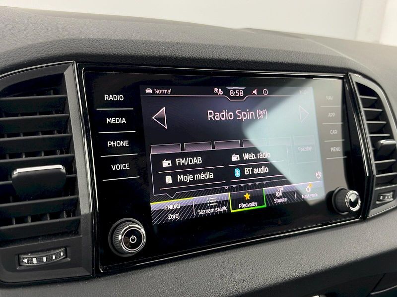 Škoda Karoq (2026) DSG 2.0TDI 110kW 4x4 SportLine - fotka 17 z 36
