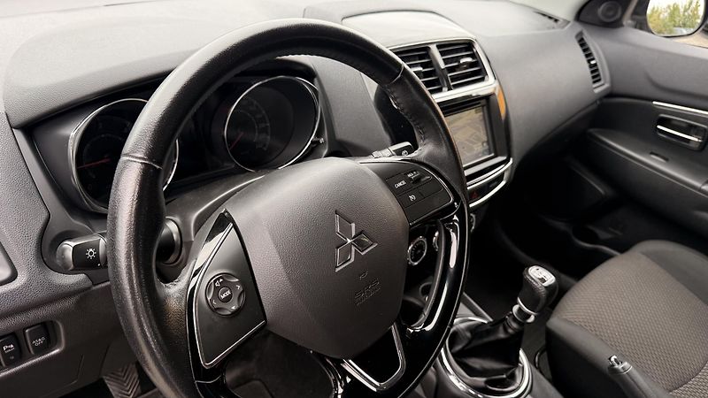 Mitsubishi ASX (2016) 1.6Di-D, ČR,4X4 - fotka 55 z 56