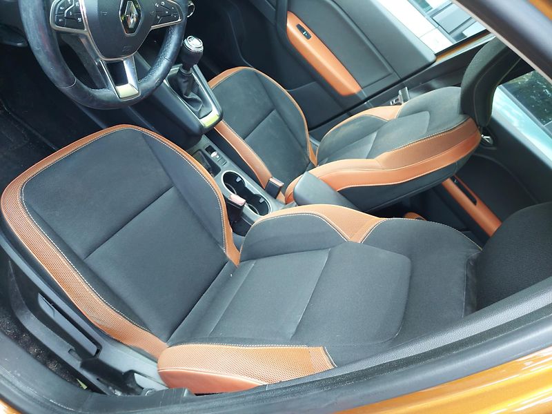 Renault Captur (2021) II. Intens GPF 1.3TCe 103kW - fotka 11 z 17