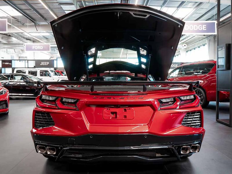 Chevrolet Corvette (2026) 6.2 Stingray 3LT Z51 Facelift - fotka 6 z 44