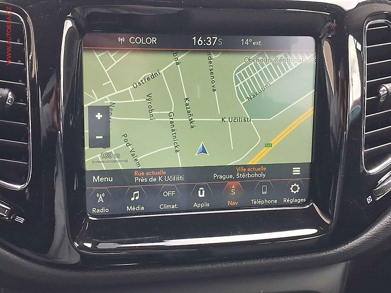 Jeep Compass (2018) 1.4T, Limited, navi - fotka 17 z 19