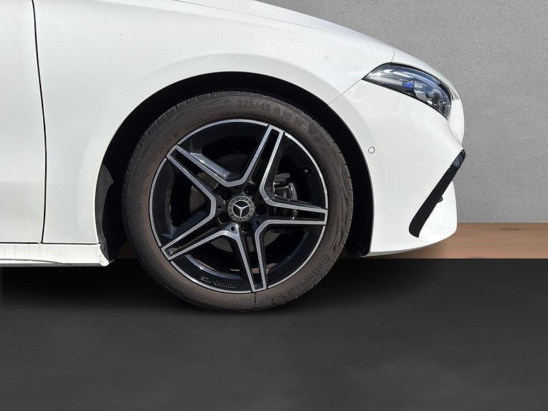 Mercedes-Benz Třídy A A 200, 1. majitel, ČR - fotka 14 z 16