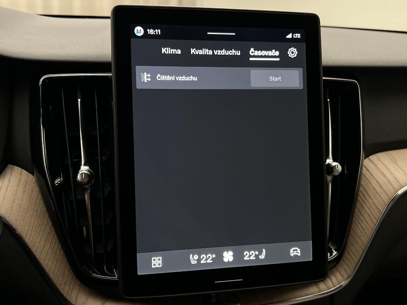 Volvo XC60 (2026) B5 AWD PLUS BRIGHT AUT - fotka 35 z 43