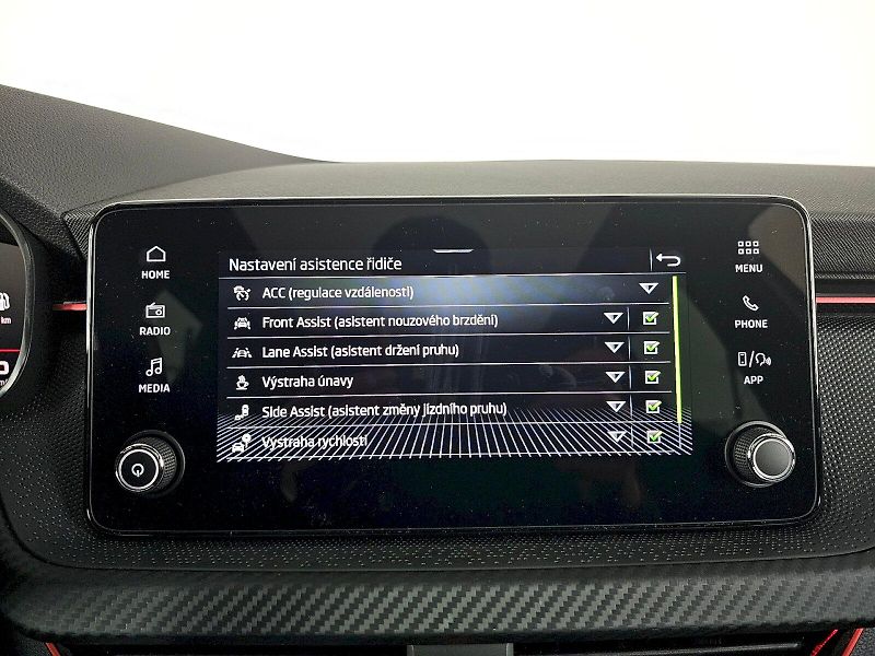 Škoda Kamiq (2025) 1.0TSi 85kW MONTE CARLO TAŽNÉ - fotka 15 z 29