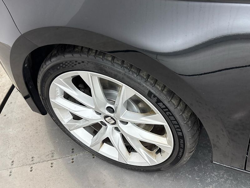 Seat Leon FR DSG - fotka 28 z 28