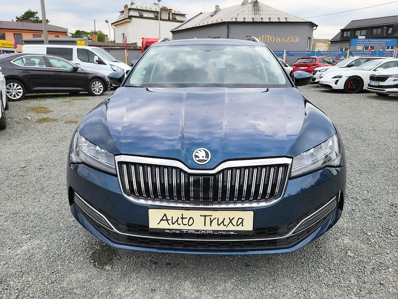 Škoda Superb III FL combi 2.0 TDi DSG STYLE - fotka 36 z 50