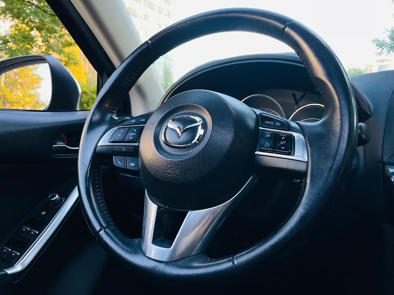 Mazda CX-5 2.5i 4x4 AUT 1.MAJITEL KAMERA - fotka 25 z 53