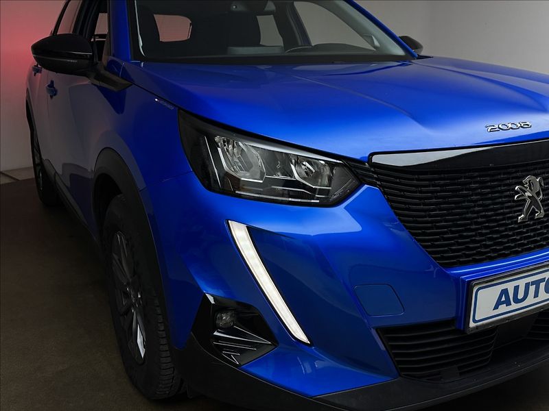 Peugeot 2008 1,5 HDi ACTIVE LED SENZORY ČR - fotka 33 z 39