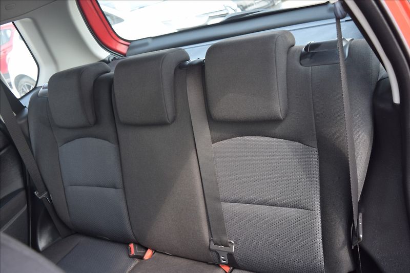 Mazda 2 1,2 I 55KW NÍZKÉ KM BEZ KOROZE - fotka 17 z 41