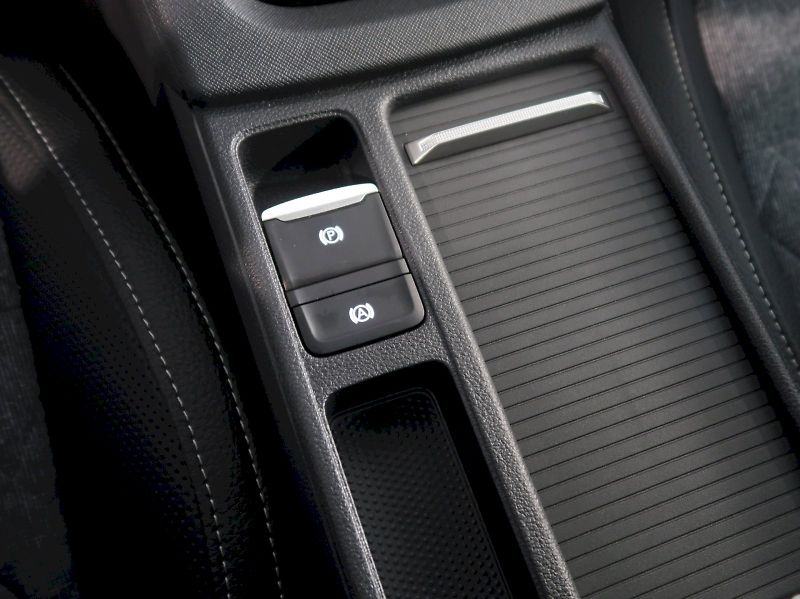Škoda Octavia (2025) SPORTLINE 2.0TDI 110KW PANORAM - fotka 36 z 45