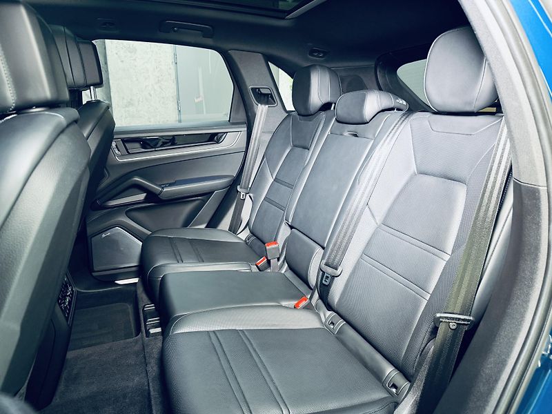Porsche Cayenne (2024) S SPORTDESIGN MASÁŽ BURMESTER  - fotka 32 z 36