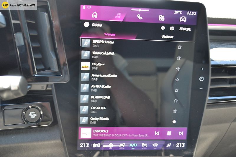 Renault Espace ICONIC E-TECH FULL HYBRID 200k - fotka 38 z 73