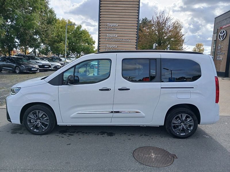 Toyota ProAce City Verso 1,5D VIP 7 míst AT long - fotka 2 z 8