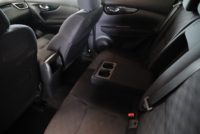 Nissan Qashqai - fotka 24 z 25