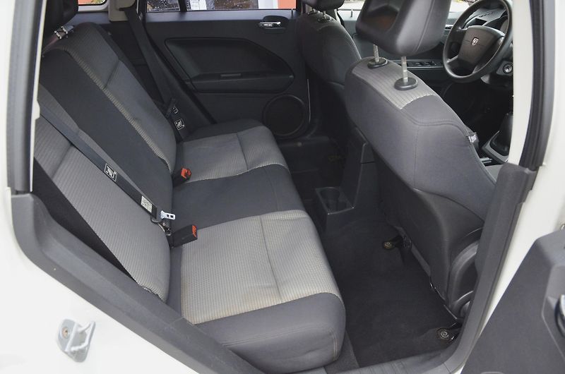 Dodge Caliber (2007) 2.0 CRD 103kW / ČR / TAŽNÉ - fotka 12 z 25