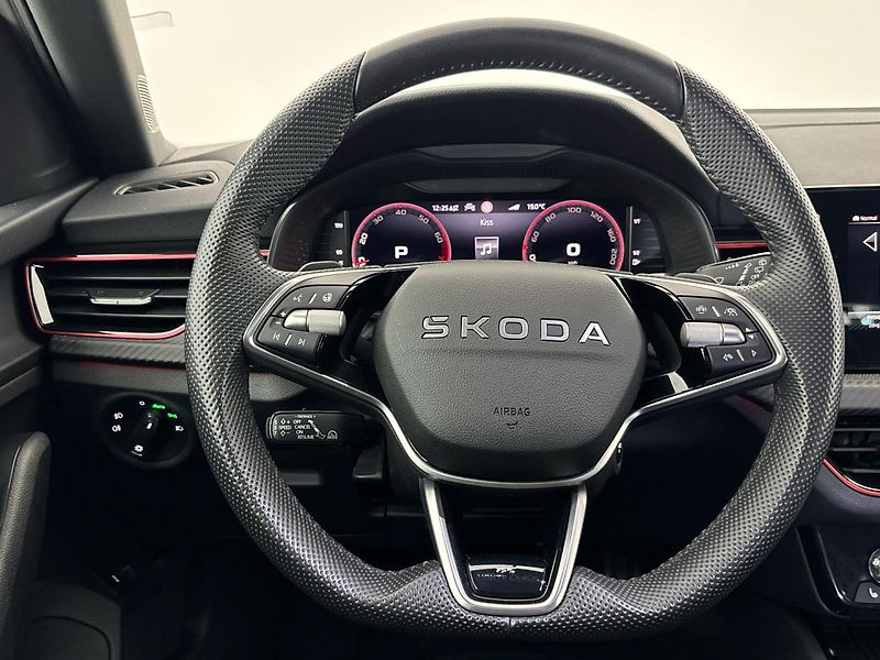 Škoda Scala Monte Carlo DSG - fotka 18 z 31