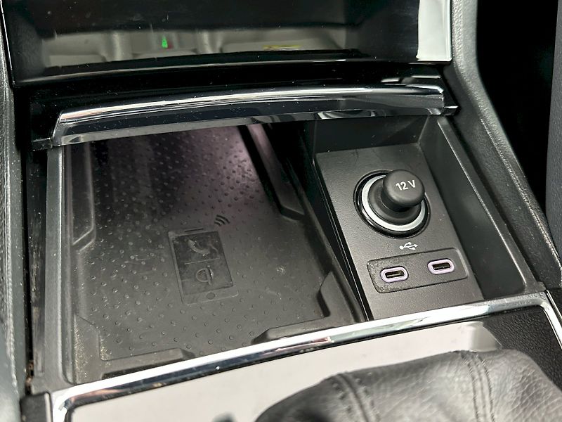 Škoda Karoq (2023) DSG 2,0TDI 110kW 4x4 Selection - fotka 23 z 31