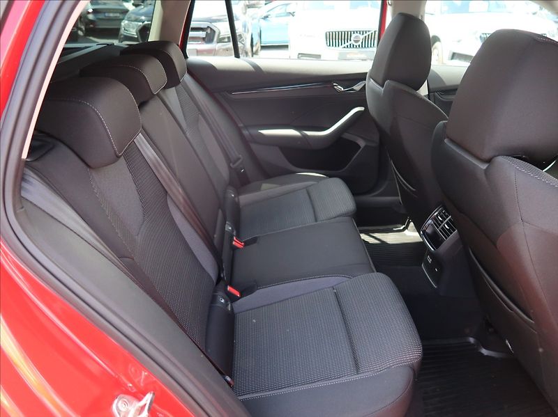 Škoda Octavia 2,0 TDi,1majČR,Serv.kn.,DPH - fotka 18 z 26