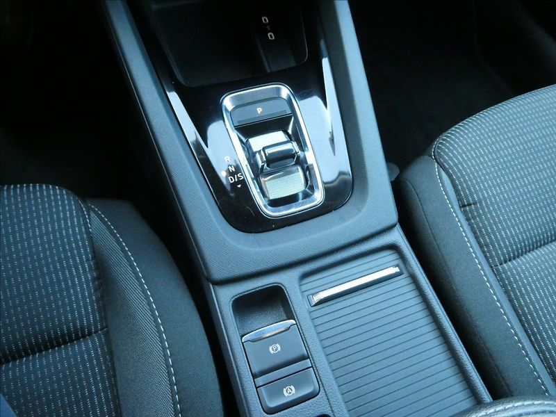 Škoda Octavia 2,0 TDI 110kW DSG Ambition,DPH - fotka 30 z 39