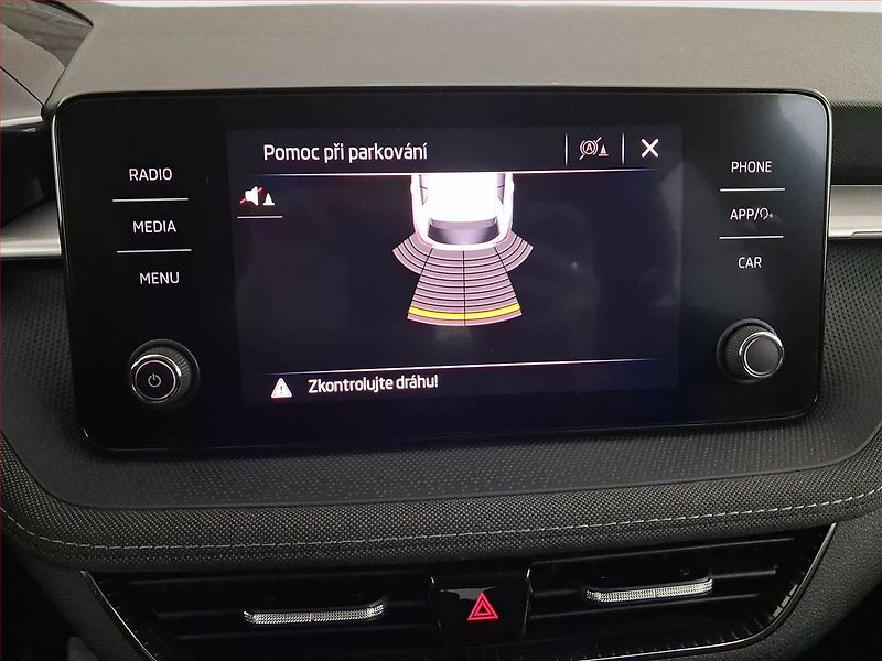 Škoda Fabia (2022) Style 1.0 TSI, Serv.kniha - fotka 21 z 21