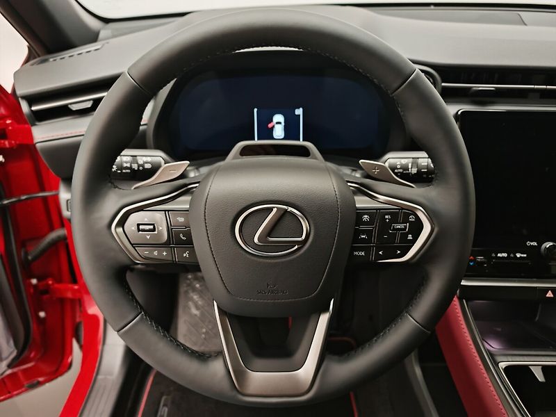 Lexus LBX Vibrant Edition - fotka 30 z 39