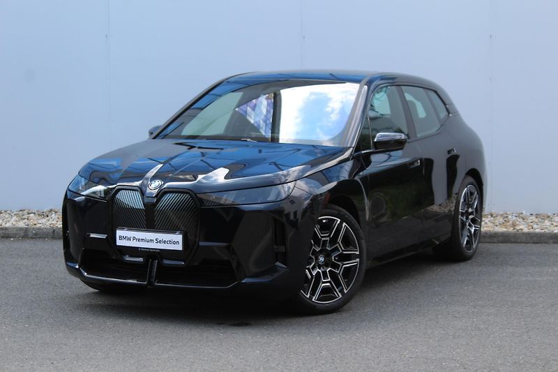 BMW iX xDrive45, 300kW - fotografie inzerátu