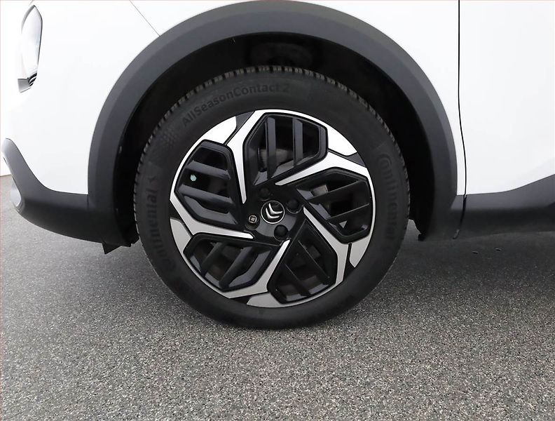 Citroën C4 (2021) 1.2 PureTech, Automat - fotka 15 z 15
