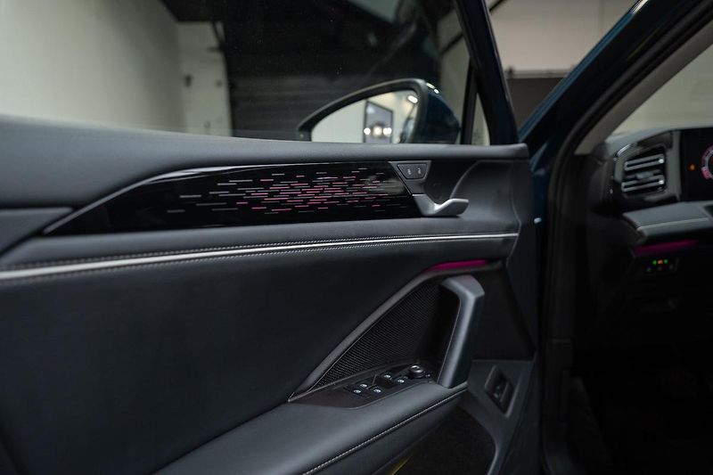 Volkswagen Tiguan 1.5 eTSI Elegance 110 kW - fotka 21 z 34