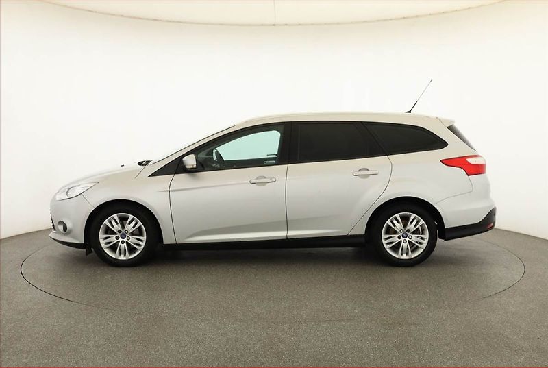 Ford Focus (2011) 1.6 TDCi, nová STK, Tažné - fotka 3 z 16