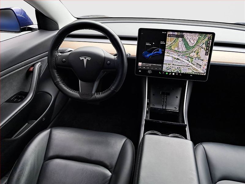 Tesla Model 3 (2019) Long Range 4WD 78kWh, SoH 81% - fotka 7 z 21