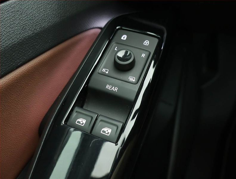 Volkswagen ID.4 (2020) 1st (82 kWh), SoH 89% - fotka 15 z 19