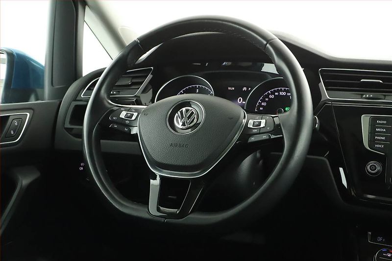 Volkswagen Touran (2016) 2.0 TDI, Automat, Serv.kniha - fotka 8 z 20