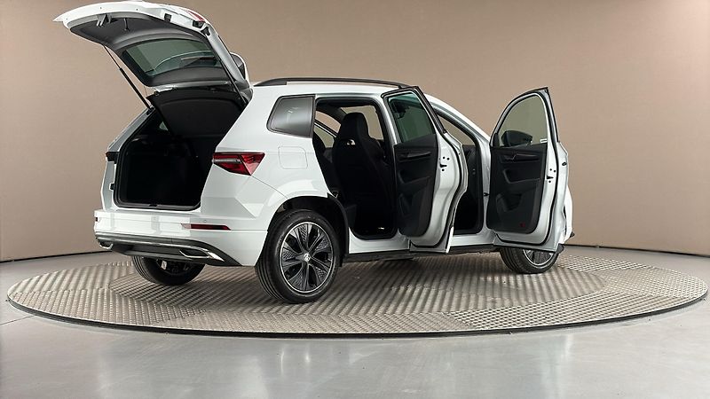 Škoda Karoq 1.5 TSI DSG Sportline - fotka 6 z 27