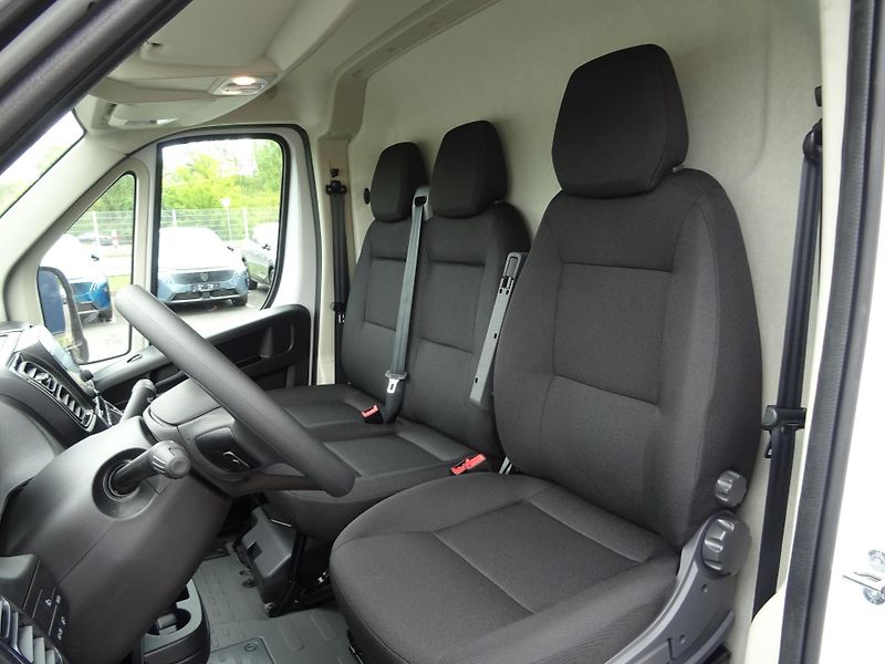 Peugeot Boxer (2026) Furgon 3500 L3H2 BHDi 140 MAN6 - fotka 26 z 34