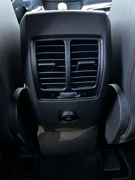 Ford Kuga 1.5 EcoBoost ST Line TZ - fotka 21 z 24