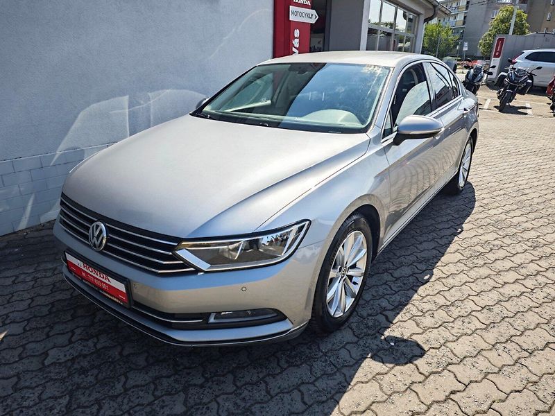 Volkswagen Passat (2017) 2.0 TDi Highline ACC Manuál - fotka 3 z 36