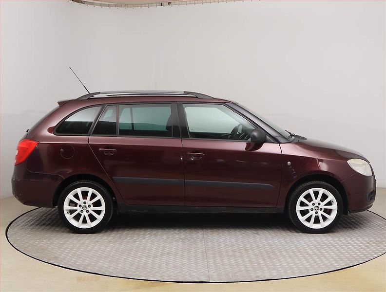 Škoda Fabia (2009) 1.2 12V, Eko.zaplacen - fotka 6 z 15