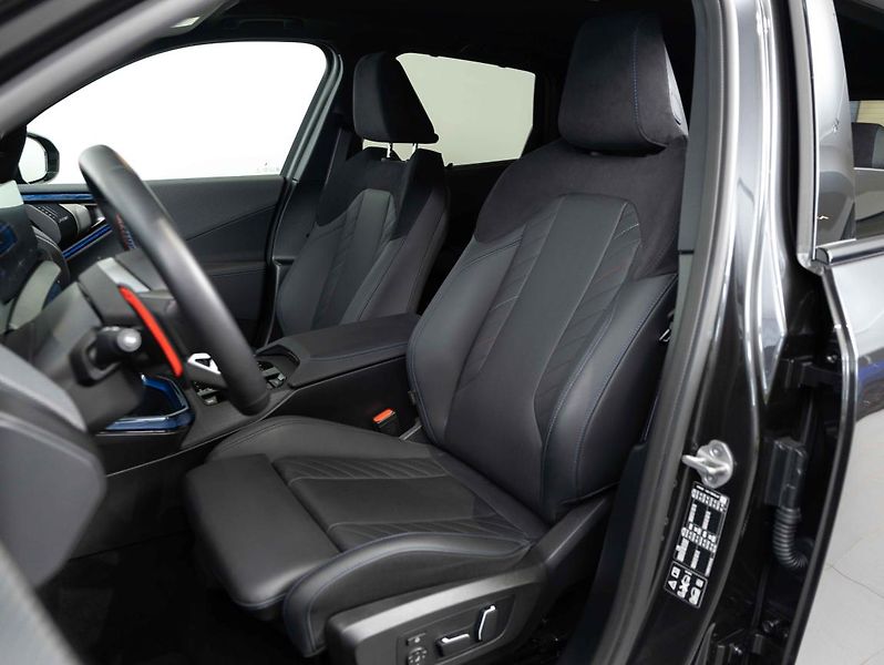 BMW X3 M50 xDrive - fotka 17 z 22